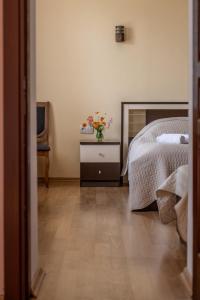 Alvani Inn