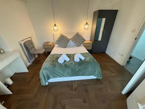 Maida Vale Notting Hill Little Venice 2Bd with Private Garden