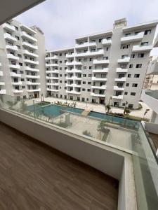 Trendy Condo - Stunning Views