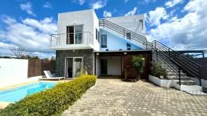 Villa Les Colombes proche mer - Albion