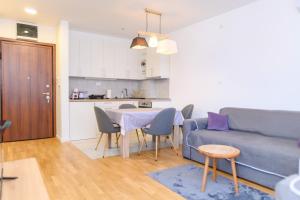 Viktor i Kasija green hill