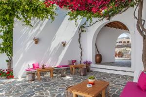 Aegeo Hotel Folegandros Greece