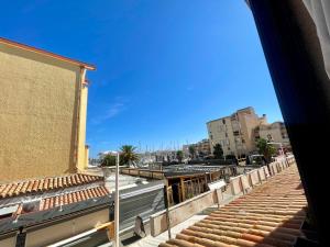 Duplex T4 Confort 6 Pers., Piscine, Parking, Centre Port à Gruissan - FR-1-796-74