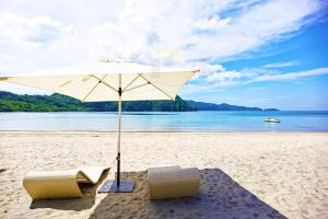 PICO DE LORO Pool Accessible CAROLA 3 Bedroom Units by SEE Condominiums