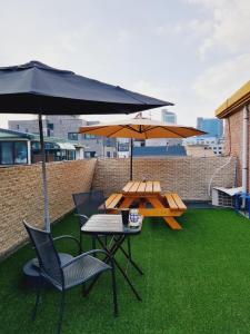 GangnamStay - Foreign Female Only