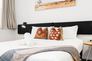 Stylish Urban Gem Downtown Perth