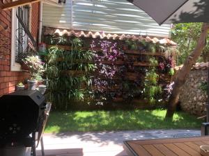 KALEİÇİ MÜSTAKİL BAHÇELİ MÜTHİŞ ev