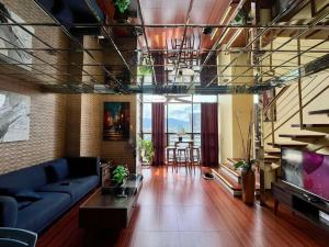 Huge & Vibrant 2 Bedroom Unit in Cebu City