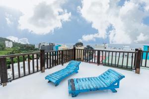Phòng Deluxe Giường Đôi Với Ban Công và Tầm Nhìn Ra Biển (Deluxe Double Room with Balcony and Sea View)