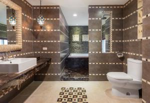 Phòng Đôi Loại Sang (Deluxe Double Room)