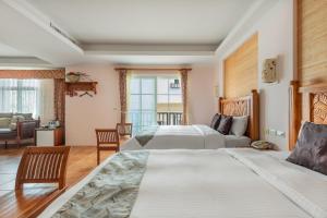 Phòng 4 Người Có Ban Công (Quadruple Room with Balcony)