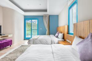 Phòng 4 người Nhìn ra cảnh Núi non (Quadruple Room with Mountain View)
