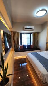 Air residence Fantasy Sophisticated Chic Family living 300 Mbps Fast