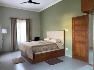 Ndalem Nitikan by Narayana