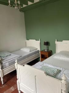 Maisons de vacances Gite de la Villa Bois Chaumont : Maison 4 Chambres