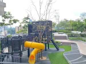 Studio with Amazing KLCC View & Infinity Pool at Lalaport Bukit Bintang