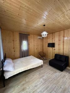 Quiet house in the center
