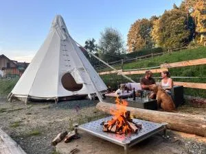 Tipi-Glamping am Gut Kunterbunt - ستوبيبرغ