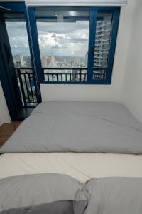 Modern Living 1 Makati