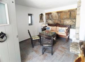 Skyros BnB ANNA House in Brooke