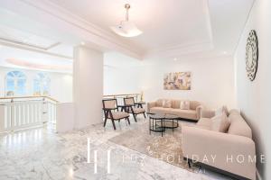LUX The Shoreline Palm Island Penthouse