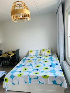 Aurora Home Espoo Niittykumpu - New 1bedroom -apartment with balcony, close to metro, Aalto University, Metro Areena and Helsinki