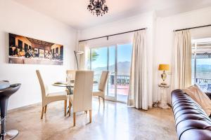 Stunning Golf Villa with Pool and Stunning Views