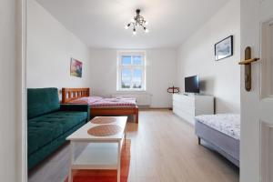 VILA GALA ubytování apartmány v secesní vile soukromé PARKOVÁNÍ u domu ZDARMA