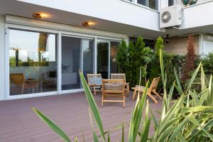 Bosphorus Designer Suite Seperate Guest room