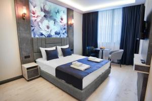 Comfort Point Two Hotel