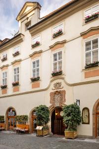 Iron Gate Hotel & Suites Prague by BHG