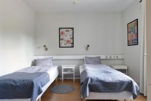 Twin Room room in Lenas Bed & Breakfast