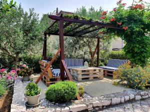 Apartments Lana & Petra