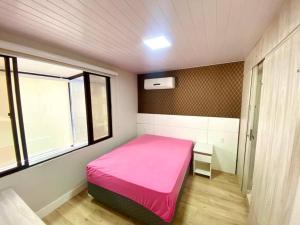 Linda Cobertura duplex na rua 261, excelente localização