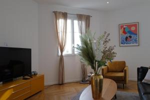 REF 909 - Cannes Back Croisette - Apartment for rent