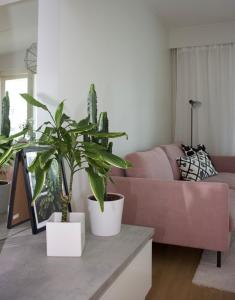 City Apartment River with sauna, balcony, free WiFi