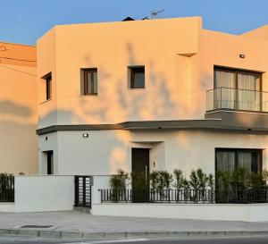 Limassol Urban Beach Retreat- 500m from the beach