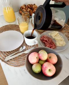 Tunnelmallinen yksiö kaupungin läheisyydessä