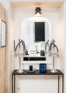 Hidden Gem Penthouse Sauna & Jacuzzi-Heart of City