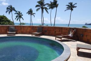 Refúgio à Beira-Mar com Vista Espetacular