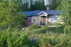 Cosy holiday bungalow surrounded by nature - Norrfors
