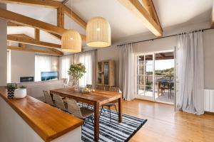 Cheerful sea view villa Franka in a quiet location