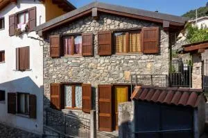 Casa Girasole, Costa Volpino Ospitar - Rogno