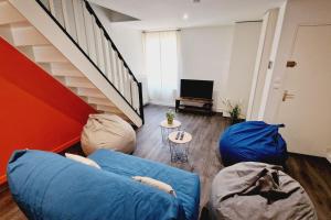 Maison, 4 à 6 pers, clim, parking privé, 2 chambres