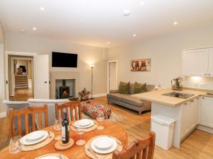 8 Barney Mains Cottage