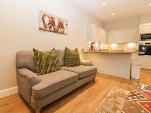 8 Barney Mains Cottage