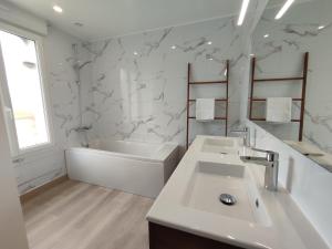 Maisons de vacances Gite La Fleuv-Yeres : photos des chambres