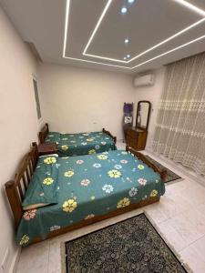 شقة ش النصر بالمعمورة بالطابق 1