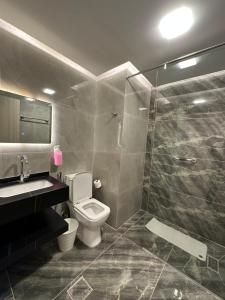 Chic Apartments For Rent ave0-3