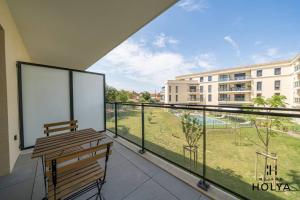 Le Solstice - À Avignon - 374B